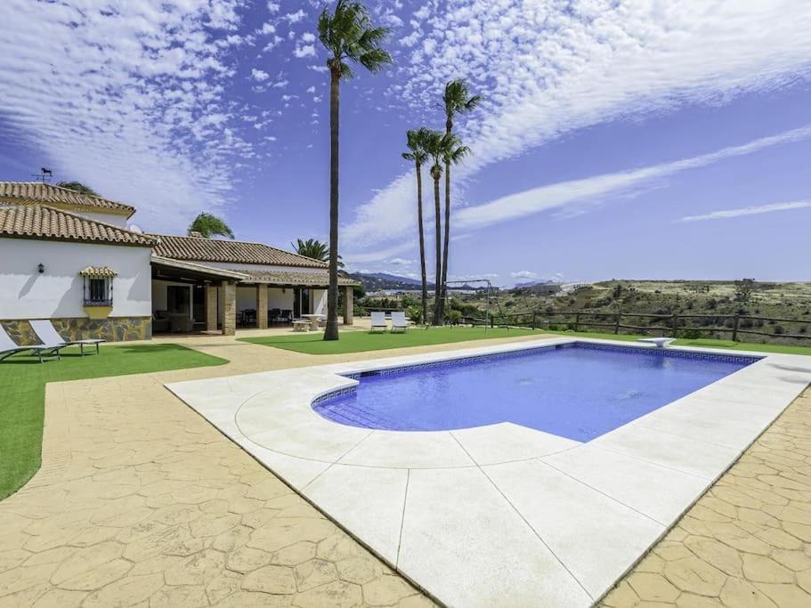 Alcam El Cortijo Villa Estepona Exterior photo